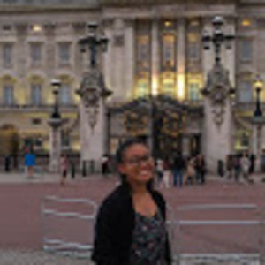 Meet your Posher, Ayla